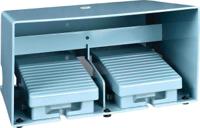 xpem3100d Schneider Electric Industrial Duty Momentary On-Off Foot Switch - Metal Case Material, 2NC+2NO, 3 A, 270 mA Contact