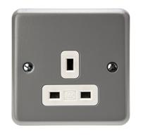 k848-alm MK Electric Metalclad Plus Grey 1 Gang Plug Socket, 13A, Type G - British, Indoor Use