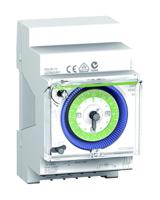 cct15365 Schneider Electric Analogue DIN Rail Time Switch 250 V ac, 1-Channel
