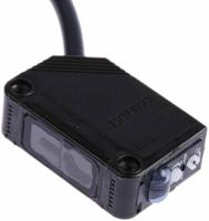 e3z-lr81-2m Omron Retroreflective Photoelectric Sensor, Block Sensor, 200 → 15 m Detection Range
