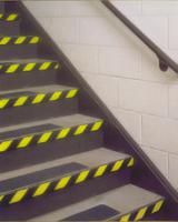 5702-100mmx33m 3M 5702 Black, Yellow Vinyl 33m Hazard Tape, 0.14mm Thickness