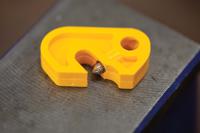 862-5203 RS PRO Yellow 1-Lock ABS Miniature Circuit Breaker Lockout, 7.65mm Shackle, 7mm Attachment