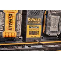 dwst83470-gb DeWALT DWST83470-GB Power Tool Charger, 18V for use with FLEXVOLT Battery Packs, Type G - British 3-Pin