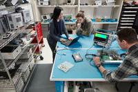 mdo32-3-bw-100 Tektronix 3 Series, 100 MHz Bench Oscilloscope, 16