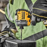 dck2050h2t-gb DeWALT DCK2050H2T-GB, 18V Cordless Drill Power Tool Kit - Compact Impact Drill Kit, Type G - British 3-Pin
