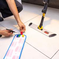 r050669 Rubbermaid Commercial Products Black, Yellow Mop Handle, 1.42m, for use with Industry, Microfibre Floor Cleaning System