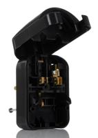 scp3-b-13a PowerConnections Europe to UK Mains Connector Converter, Rated At 13A